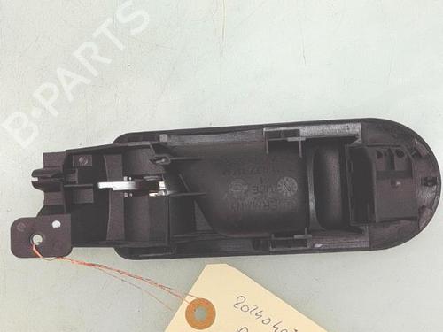 Used Front right interior door handle Front right interior door handle VW GOLF IV (1J1) 1.9 TDI (90 hp) 33829801 33829801