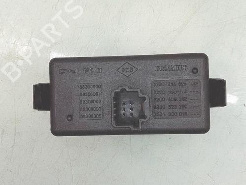 Bouton de warning Bouton de warning RENAULT CLIO III (BR0/1, CR0/1) 1.5 dCi (C/BR0G, C/BR1G) (68 hp) 34375423 34375423