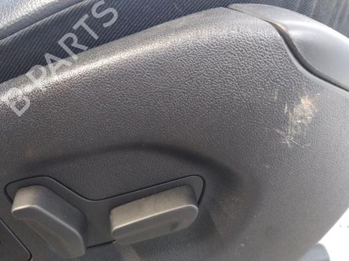 right-front-seat-citroen-c5-iii-break-rw_-2008-2009-2010-2011-2012-2013-2014-2015-2016-2017-25360608 main image