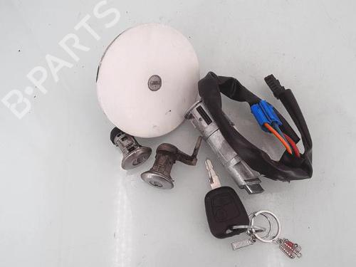 Used Ignition barrel PEUGEOT 206 Hatchback (2A/C) 1.4 HDi eco 70 (68 hp) 25350044