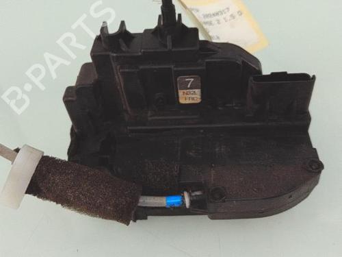 Vergrendeling rechts voor NISSAN QASHQAI / QASHQAI +2 I (J10, NJ10, JJ10E) 1.5 dCi (110 hp) 25359843