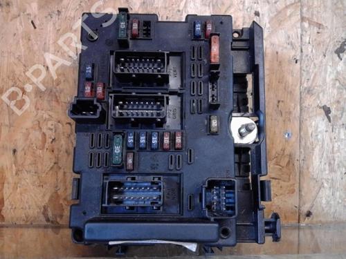 Used Fuse box PEUGEOT 206 Hatchback (2A/C) 2.0 HDI 90 (90 hp) 25359133