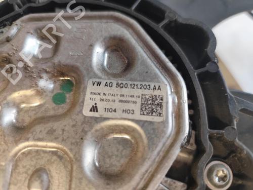 radiator-fan-vw-golf-vii-5g1-bq1-be1-be2-2012-2013-2014-2015-2016-2017-2018-2019-2020-2021-39712966 main image