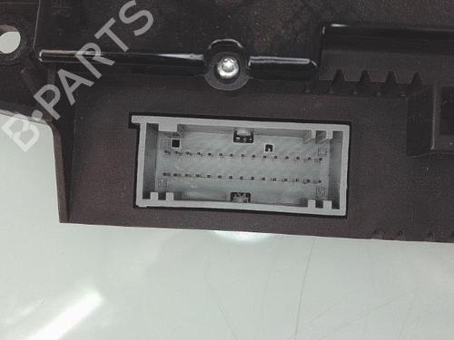 display-monitor-renault-scenic-ii-jm01_-2003-2004-2005-2006-2007-2008-2009-2010-25362500 main image
