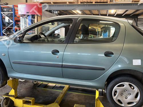 Right mirror PEUGEOT 206 Hatchback (2A/C) 1.1 i | BP25356250C27 