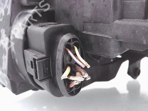 Used Right headlight VW TOURAN (1T1, 1T2) 1.9 TDI (105 hp) 25363619