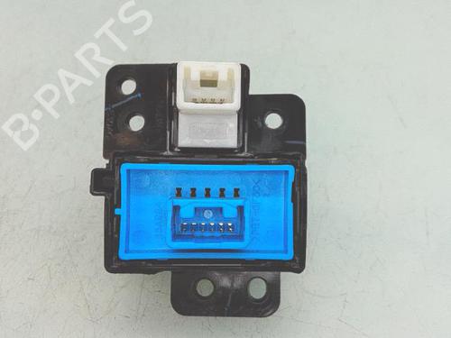 Switch LEXUS IS II (_E2_) 220d (ALE20) | BP31953795I30