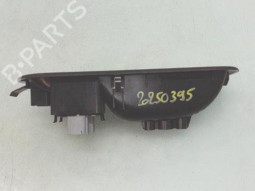 left-front-window-switch-renault-clio-iii-br01-cr01-2005-2006-2007-2008-2009-2010-2011-2012-2013-2014-34375422 main image