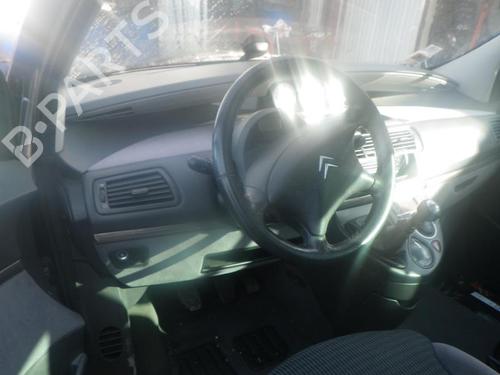 Right headlight CITROËN C8 (EA_, EB_) 2.0 HDi 165 | BP25359585C29 
