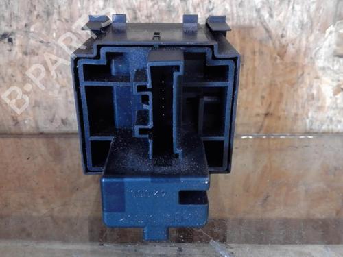Used Headlight switch RENAULT MEGANE III Hatchback (BZ0/1_, B3_) 1.5 dCi (BZ09, BZ0D, BZ1W, BZ29, BZ14) (110 hp) 25365316