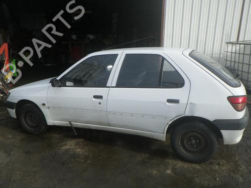 Left taillight PEUGEOT 306 Hatchback (7A, 7C, N3, N5) 1.9 D | BP25354065C34