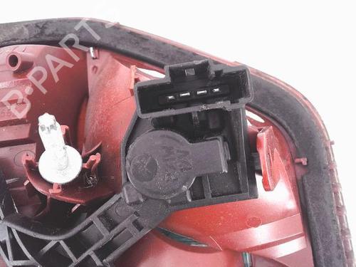 right-tailgate-light-citroen-c5-iii-break-rw_-2008-2009-2010-2011-2012-2013-2014-2015-2016-2017-25350406 main image
