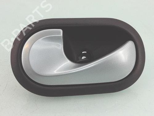 Venstre bak invendig håndtak RENAULT CLIO III (BR0/1, CR0/1) 1.5 dCi (BR17, CR17) (86 hp) 30590917