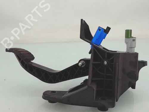 Clutch pedal RENAULT TWINGO III (BCM_, BCA_) 0.9 TCe 90 (BCM9, BCM2) | BP29477468I13 