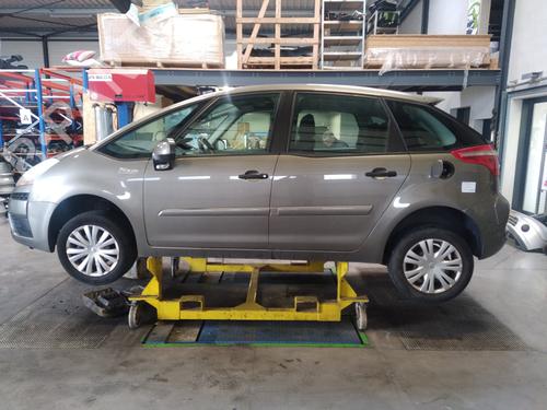 Left tailgate light CITROËN C4 Picasso I MPV (UD_) 1.6 HDi | BP30146931C79