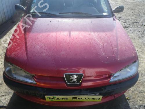 Left taillight PEUGEOT 306 Hatchback (7A, 7C, N3, N5) 1.4 | BP25361318C34