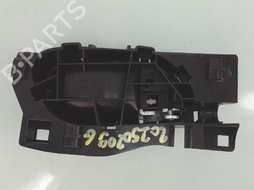 Used Front left interior door handle Front left interior door handle PEUGEOT 207 (WA_, WC_) 1.4 HDi (68 hp) 27266282 27266282