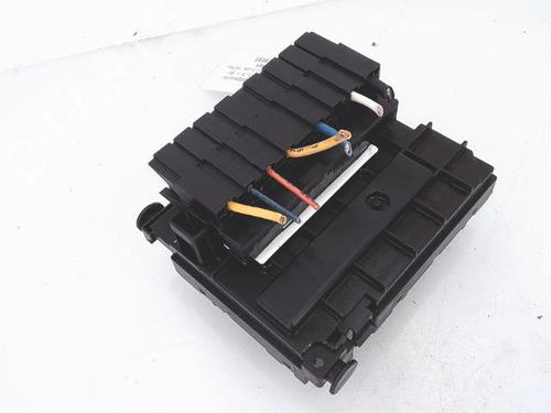 Used Fuse box Fuse box 25363274 25363274