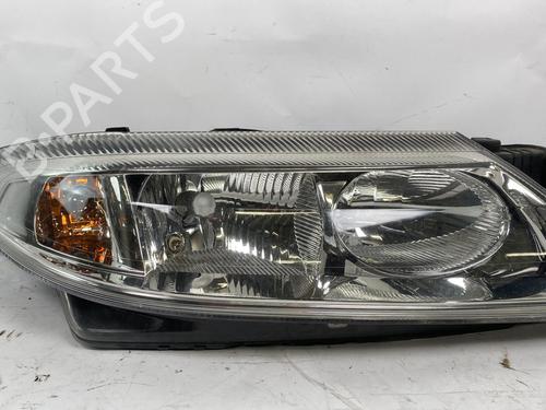 Right headlight RENAULT LAGUNA II (BG0/1_) 1.9 dCi | BP25353286C29 