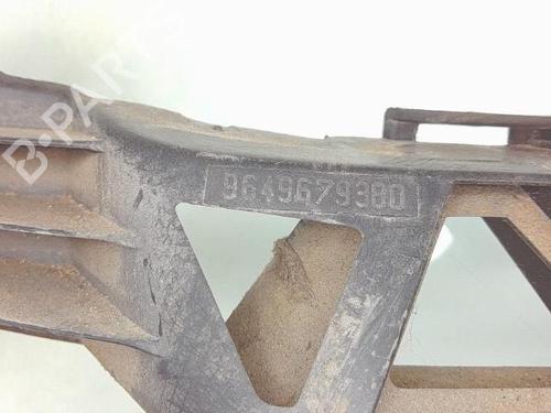 Used Rear bumper bracket Rear bumper bracket PEUGEOT 207 (WA_, WC_) 1.4 HDi (68 hp) 31129055 31129055