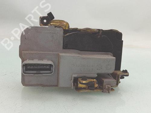 Used Front left lock PEUGEOT 206 Hatchback (2A/C) 1.4 i (75 hp) 31873288