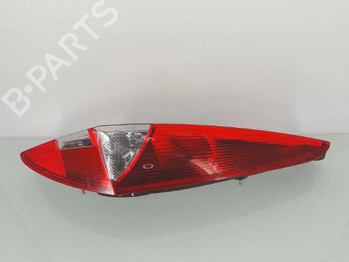 Używane Lampa tylna prawa FIAT PUNTO (188_) 1.2 60 (188.030, .050, .130, .150, .230, .250) (60 hp) 25353584