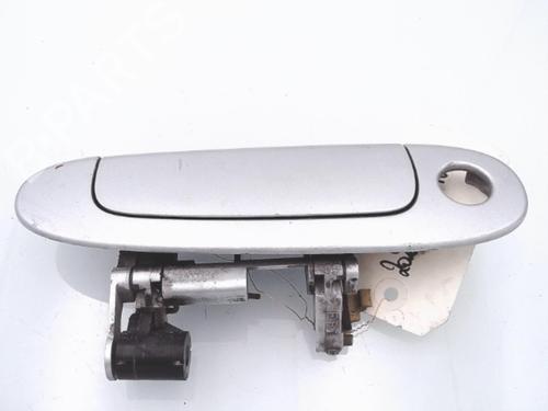 Used Front right exterior door handle TOYOTA YARIS (_P1_) 1.0 (SCP10_, SCP10R) (68 hp) 25361190