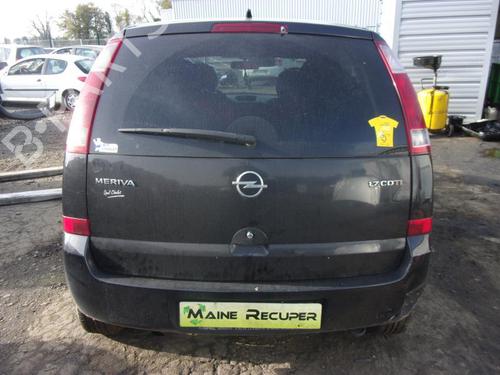 Left front fog light OPEL MERIVA A MPV (X03) 1.7 CDTI (E75) | BP25359149C30 