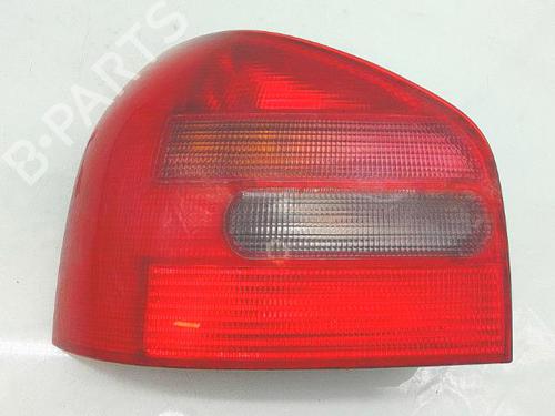 Farolim esquerdo AUDI A3 (8L1) 1.9 TDI (110 hp) 32403887