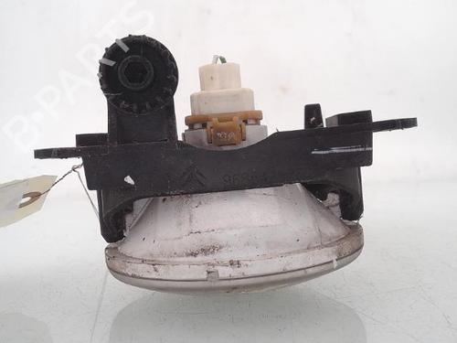 Right front fog light CITROËN C3 II (SC_) 1.2 VTi 82 | BP25360061C31 - Image 2