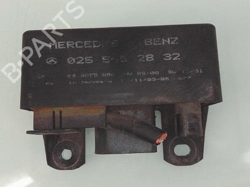 Module électronique MERCEDES-BENZ C-CLASS Coupe (CL203) C 220 CDI (203.708) (150 hp) 25356753