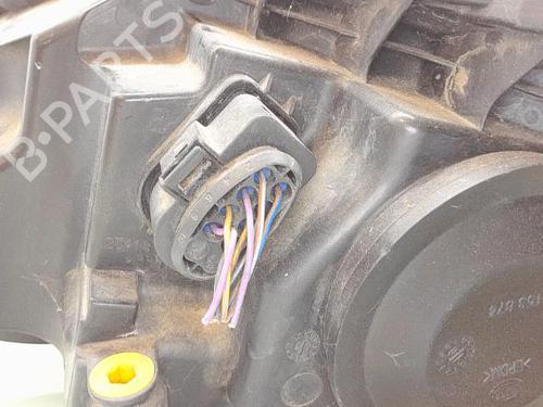 Used Right headlight Right headlight 37283965 37283965