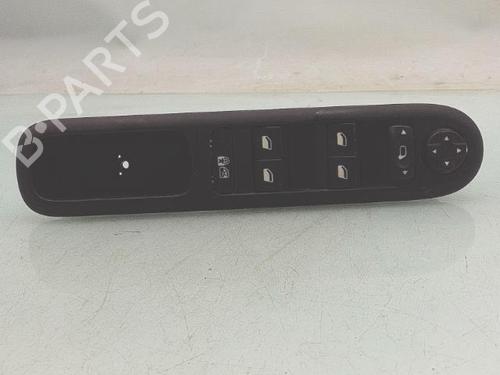 Used Left front window switch Left front window switch PEUGEOT 5008 (0U_, 0E_) 1.6 HDi (112 hp) 34562017 34562017