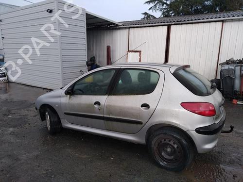 Højre foran tåkelykt PEUGEOT 206 Hatchback (2A/C) 1.6 i | BP25373160C31 