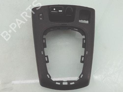 Used Middle console Middle console RENAULT SCÉNIC III (JZ0/1_) 1.6 dCi (JZ00, JZ12) (130 hp) 30434745 30434745