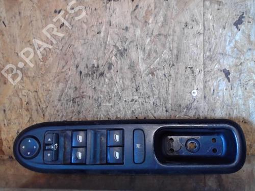 Used Switch PEUGEOT 407 (6D_) 2.0 HDi 135 (6DRHRH, 6DRHRE, 6DRHRG, 6DRHRJ) (136 hp) 25364964
