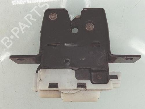 Used Tailgate lock RENAULT CLIO III (BR0/1, CR0/1) 1.5 dCi (BR17, CR17) (86 hp) 30590910