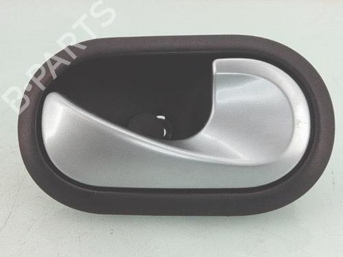 Used Front right interior door handle RENAULT CLIO III (BR0/1, CR0/1) 1.5 dCi (BR17, CR17) (86 hp) 30590914