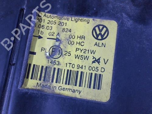 Left headlight VW TOURAN (1T1, 1T2) 1.9 TDI | BP25365679C28