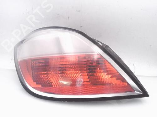 Venstre baglygte OPEL ASTRA H (A04) 1.7 CDTI (L48) (100 hp) 25368746