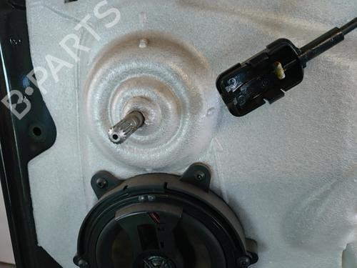 right-rear-door-renault-clio-iii-br01-cr01-2005-2006-2007-2008-2009-2010-2011-2012-2013-2014-30598081 main image