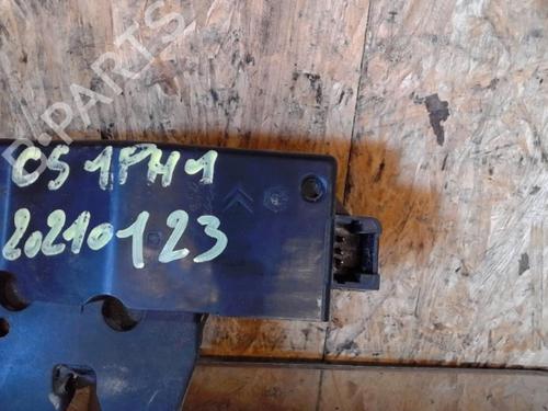 tailgate-lock-citroen-c5-i-dc_-2001-2002-2003-2004-2005-25364969 main image