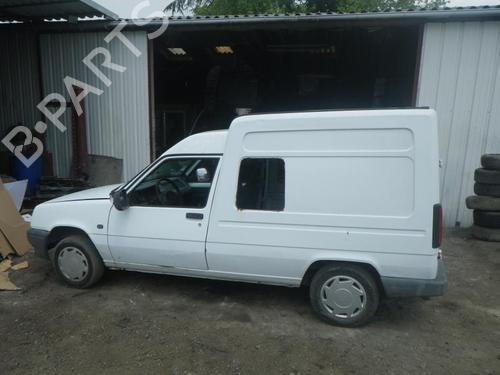 Left front indicator RENAULT RAPID Box Body/MPV (F40_, G40_) 1.9 D (F40R) | BP25365643C32 