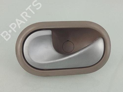 Used Front left interior door handle RENAULT TWINGO II (CN0_) 1.5 dCi (CN0E) (64 hp) 26711558