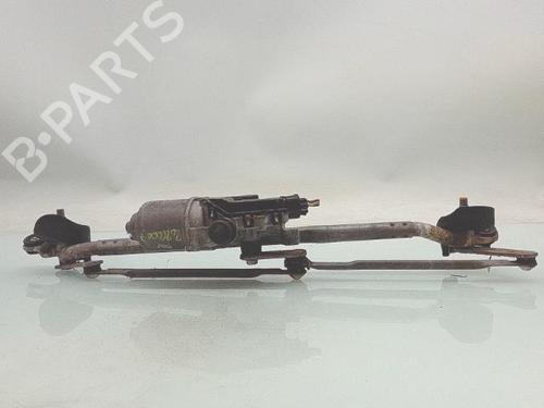 Used Front wiper motor Front wiper motor LEXUS IS II (_E2_) 220d (ALE20) (177 hp) 31953772 31953772