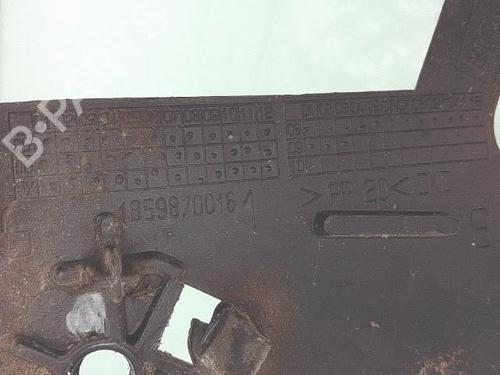 Used Rear bumper bracket Rear bumper bracket 30302319 30302319