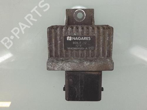 Elektronisk modul RENAULT MEGANE II (BM0/1_, CM0/1_) 1.5 dCi (BM1E, CM1E) (106 hp) 25370786