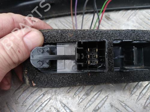 Używane Lampa tylna prawa FORD FIESTA V (JH_, JD_) 1.4 TDCi (68 hp) 25366773