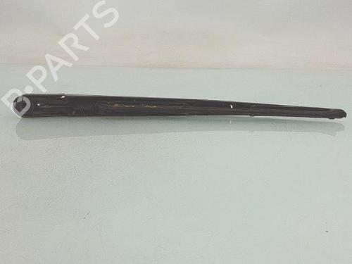 Used Rear windshield wiper arm Rear windshield wiper arm 30577937 30577937