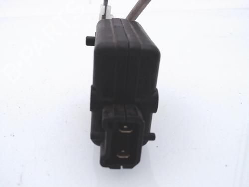 Used Switch RENAULT MEGANE I Coach (DA0/1_) 1.9 dCi (DA05, DA1F) (102 hp) 25361213